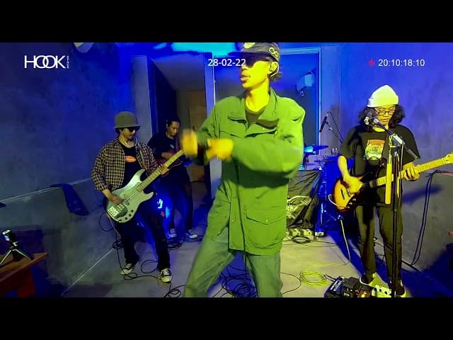 The Kick - Liar, Terekam CCTV HOOKSpace